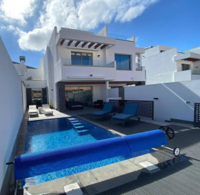 Super cool new villa in Los Cristianos